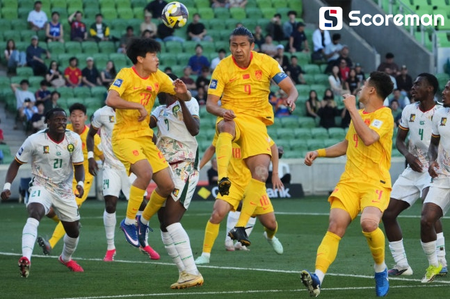 중국, 카메룬에 0-2 완패...전반 9분만에 2골 헌납